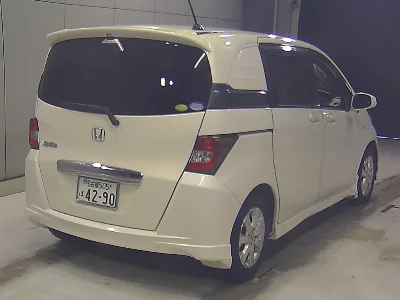 Honda FREED SPIKE
