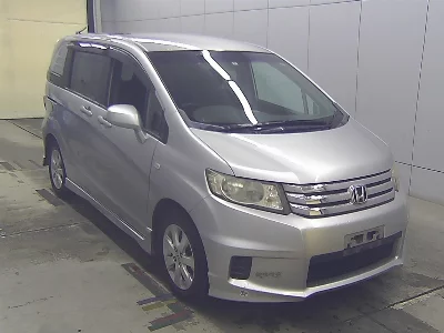 Honda Freed Spike