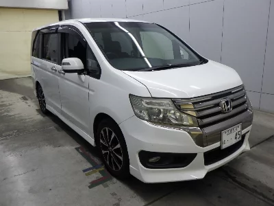 Honda STEPWGN SPADA
