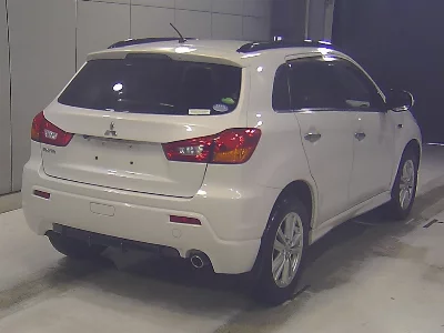 Mitsubishi RVR