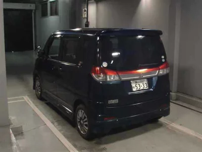Mitsubishi Delica D:2