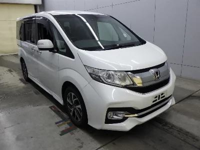 Honda STEPWGN SPADA