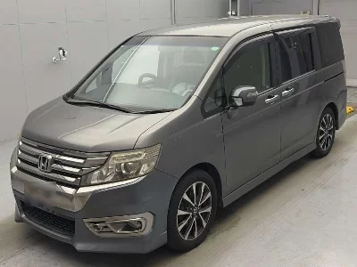 Honda STEPWGN SPADA