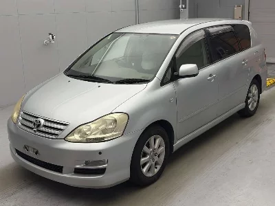 Toyota Ipsum