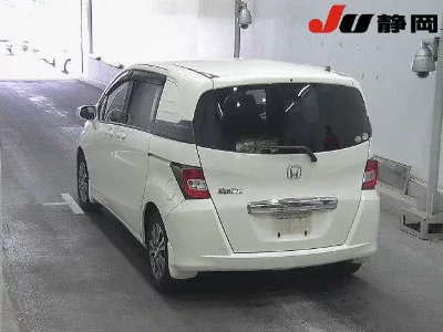 Honda FREED SPIKE
