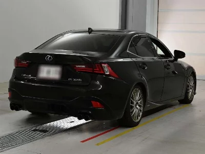 Lexus IS300h