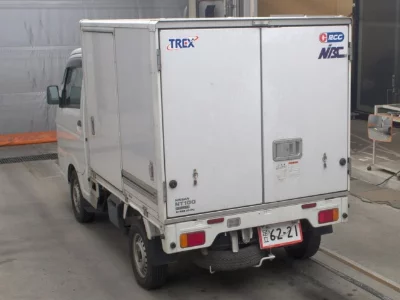 NISSAN NT100 CLIPPER