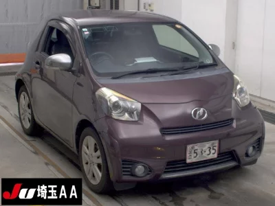 Toyota iQ