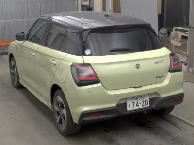 SUZUKI SWIFT