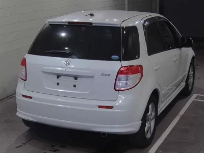 SUZUKI SX4