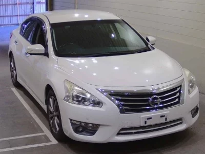 Nissan TEANA