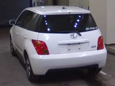 Toyota Ist