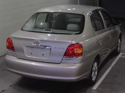 Toyota Platz