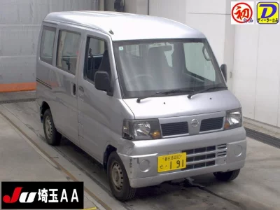 NISSAN CLIPPER VAN