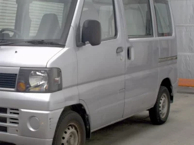NISSAN CLIPPER VAN