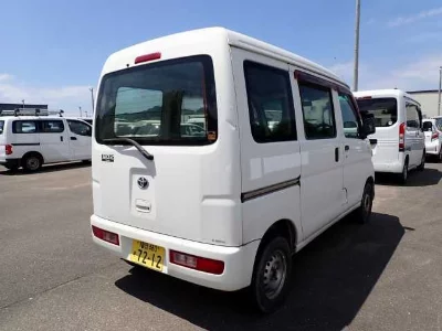Toyota Pixis Van