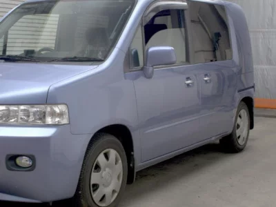Honda Mobilio Spike