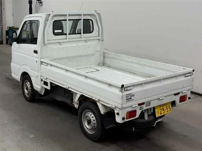 Nissan NT100 Clipper