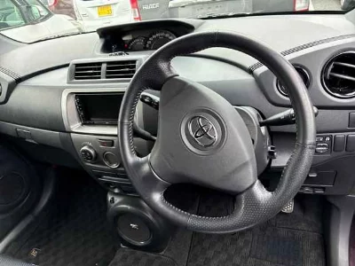 Toyota bB