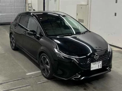 Nissan Aura