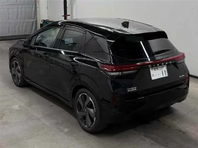 Nissan Aura