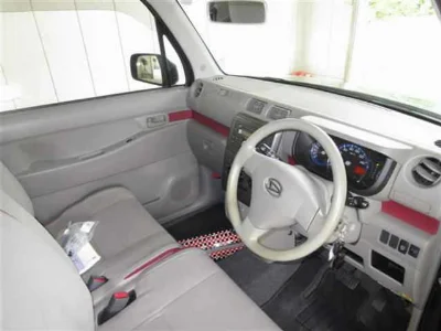 Daihatsu Move Conte