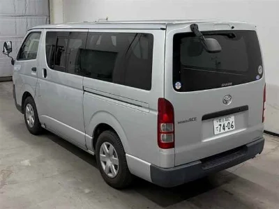 Toyota RegiusAce