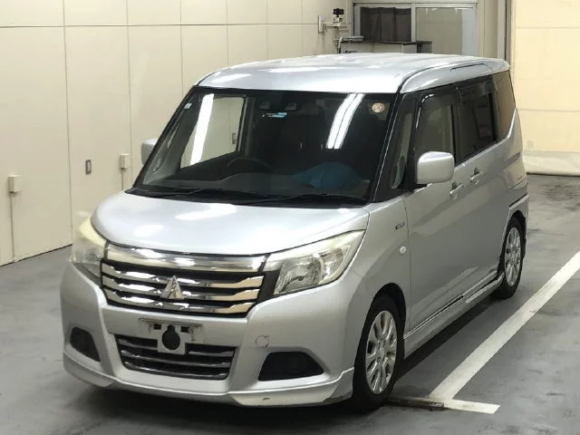 Mitsubishi Delica D:2  с аукциона в Японии