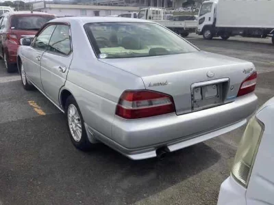 NISSAN LAUREL