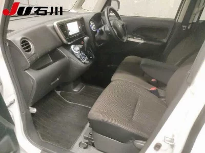 Mitsubishi eK X Space