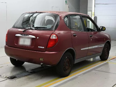 DAIHATSU STORIA
