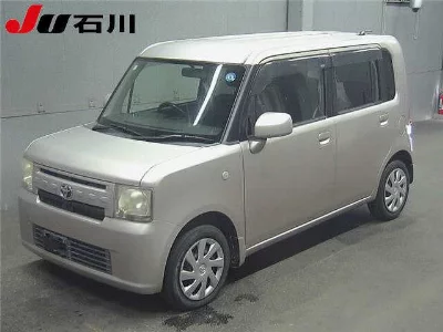 Toyota Pixis Space