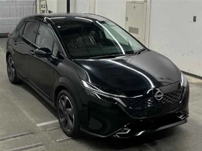 NISSAN AURA