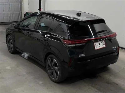 NISSAN AURA