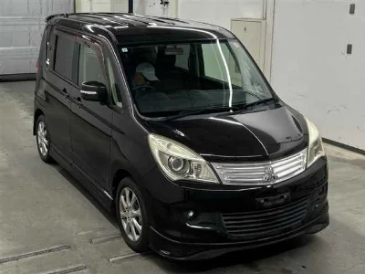 Mitsubishi Delica D:2