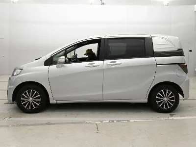 Honda Freed Spike