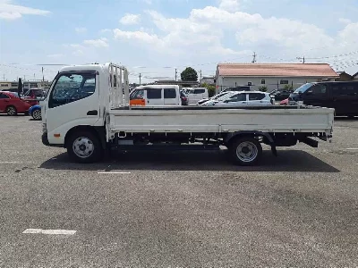 TOYOTA DYNA TRUCK