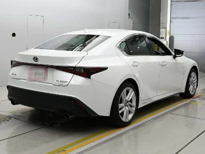Lexus IS300h