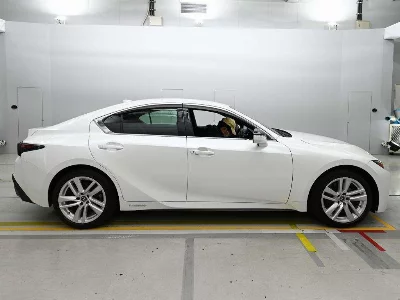 Lexus IS300h