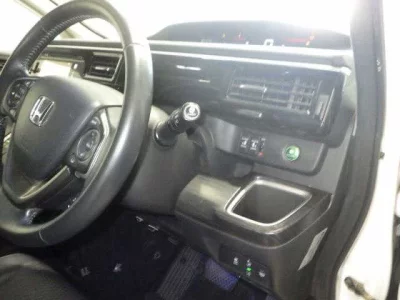Honda STEPWGN SPADA