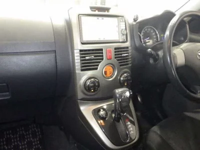Daihatsu BE GO