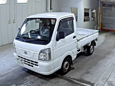 Nissan NT100 Clipper