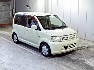 Nissan Otti