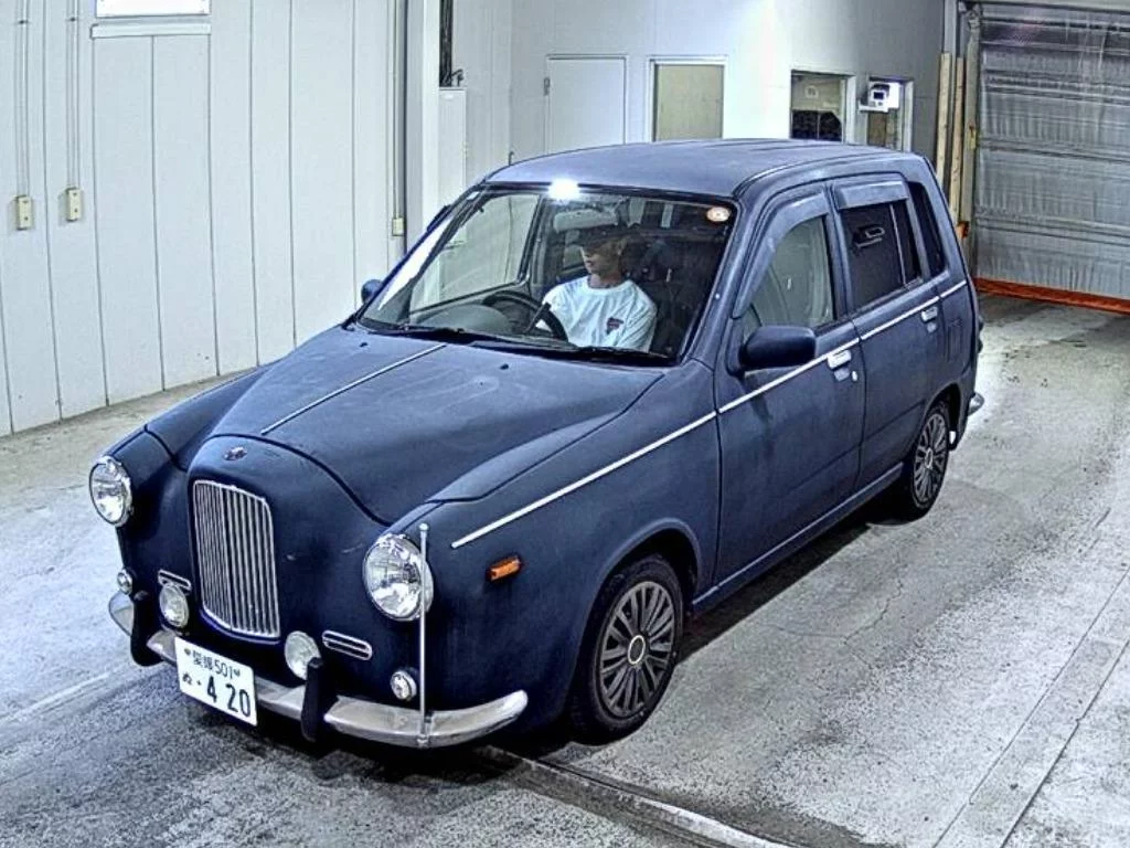 Mitsuoka Yuga  с аукциона в Японии