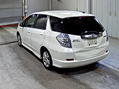 Honda FIT SHUTTLE HYBRID