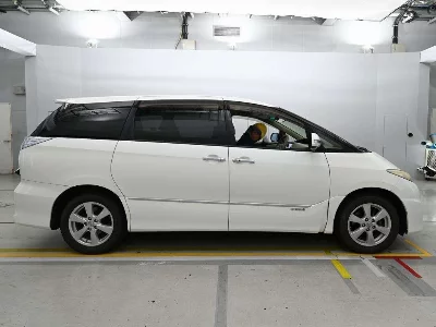Toyota Estima Hybrid