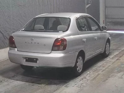 Toyota Platz