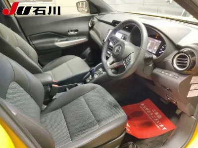 NISSAN KICKS