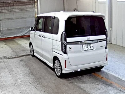 Honda N BOX CUSTOM