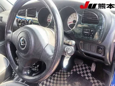Daihatsu Mira Gino